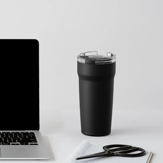 Garrafa de água plástica portátil de palha para esportes ao ar livre com parede dupla de aço inoxidável portátil